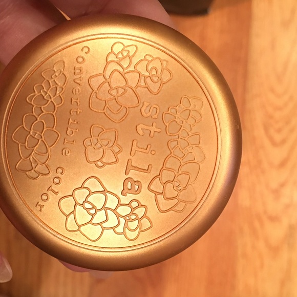 STILA creme bronzer