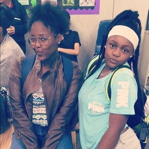 Meet your Posher, Akida