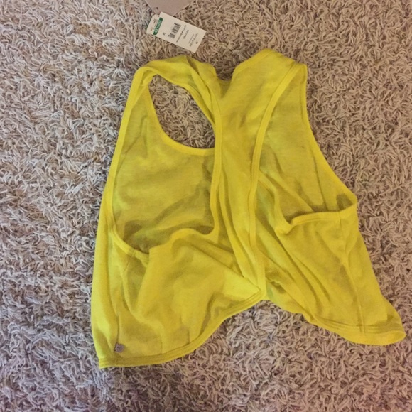 Crop top - Picture 2 of 2