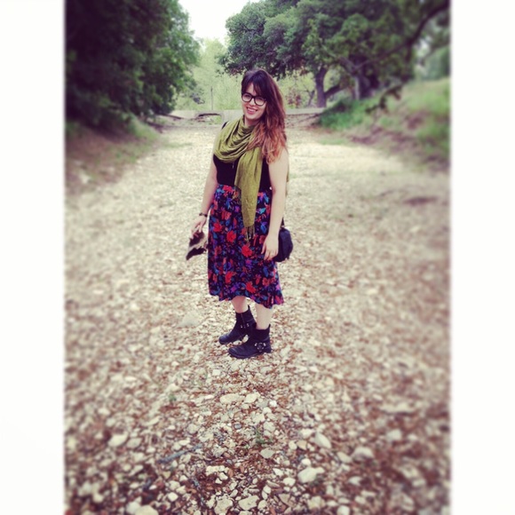 Meet your Posher, Elizabeth - Picture 4 of 4