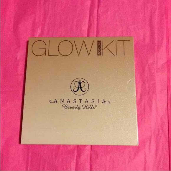 Anastasia Beverly Hills Glow Kit