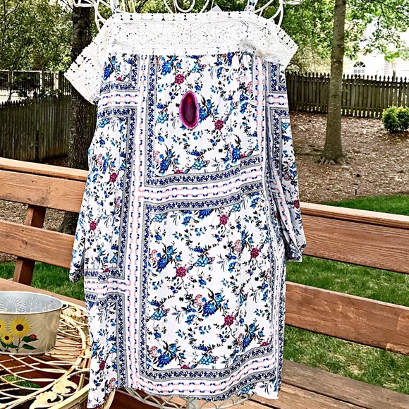 Stunning! Boho crochet detail tunic/dress LAST ONE - Picture 3 of 4