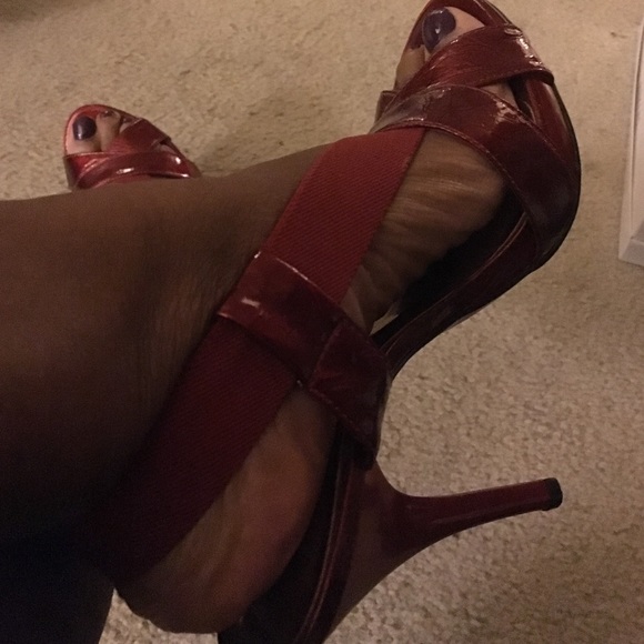 Shoes - Picture 2 of 3