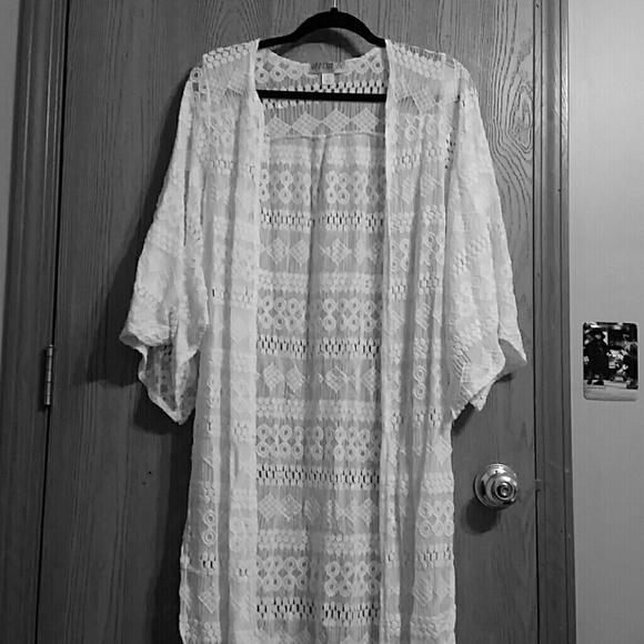 Ivory Lace Kimono