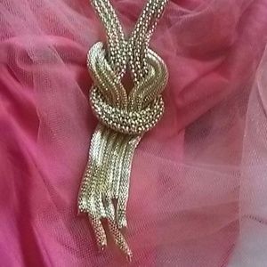 Jewelry necklace