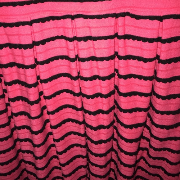 Pink Candie's sundress with scalloped pattern - Picture 4 of 4