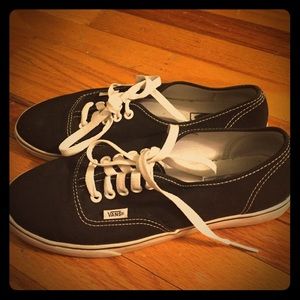 Black Vans
