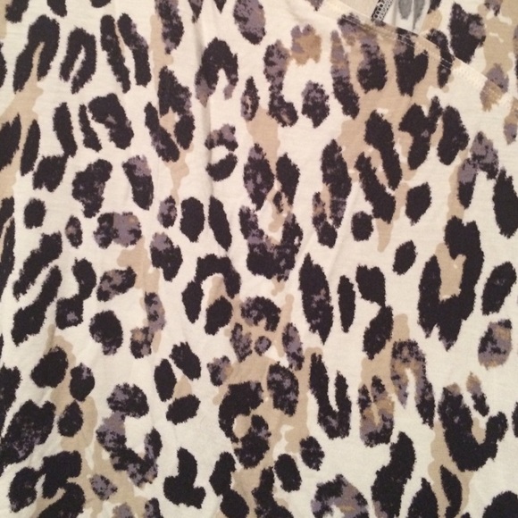 Tart Tops - NEW Leopard top Tart Tops - NEW Leopard top
