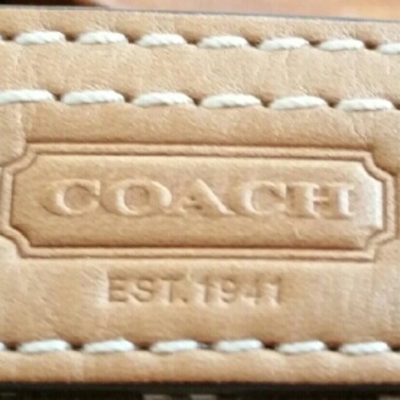 Coach Handbags - NWOT Coach Oversized Wristlet
