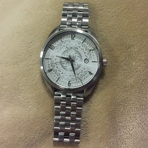 Nixon watch
