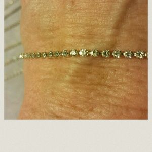 Bracelet Premier Design Hostesses only!