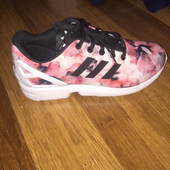 Adidas ZX FLUX women's Tennis shoe!
