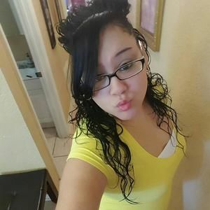 Meet your Posher, Crystal