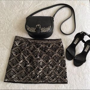 Stylish, sequined mini skirt!