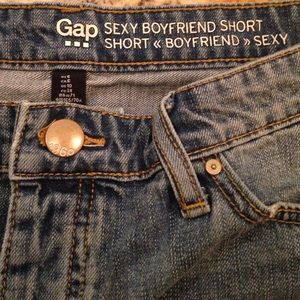 Gap shorts