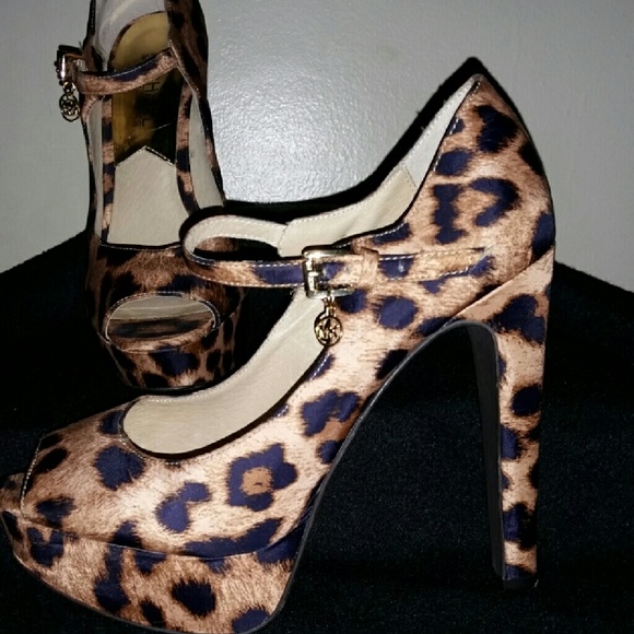 Michael Kors Leopard Open Toe Classy Heel