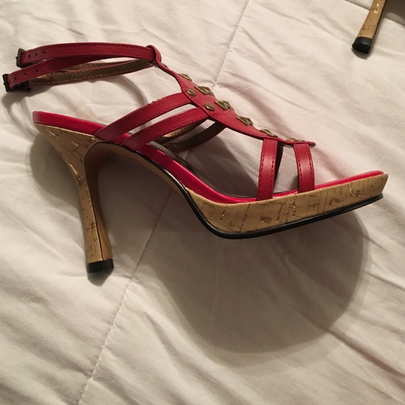 Cinderella of Boston High heel shoes. - Picture 3 of 3