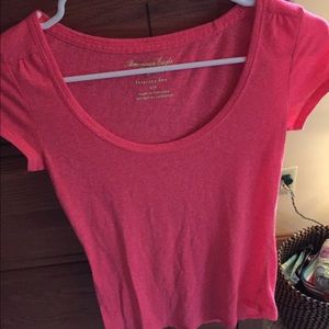 American Eagle "favorite tee"