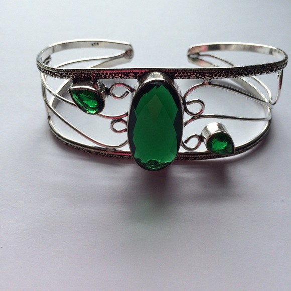 🌠🌀🎀STERLING SILVER 🎀🎀EMERALD Cuff Bracelet 💕