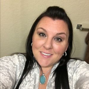 Meet your Posher, Teresa