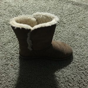 Bear paw boots