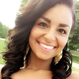 Meet your Posher, Madison