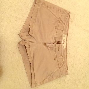 Hollister khaki shorts