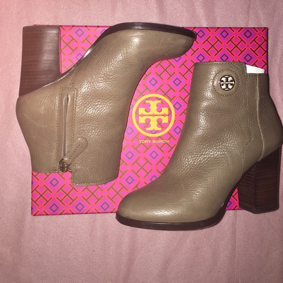 Tory Burch Shoes - Flash Sale!! Authentic Tory Burch Bootie🎉