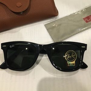Classic Black Ray-Ban Wayfarers