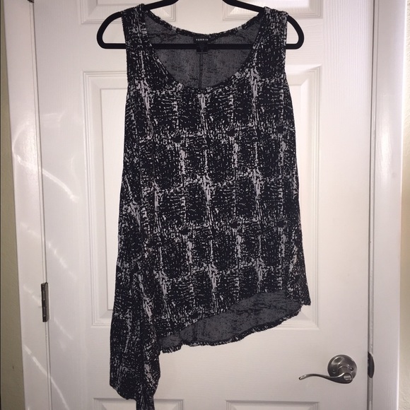 Torrid stretch asymmetrical tank 0X