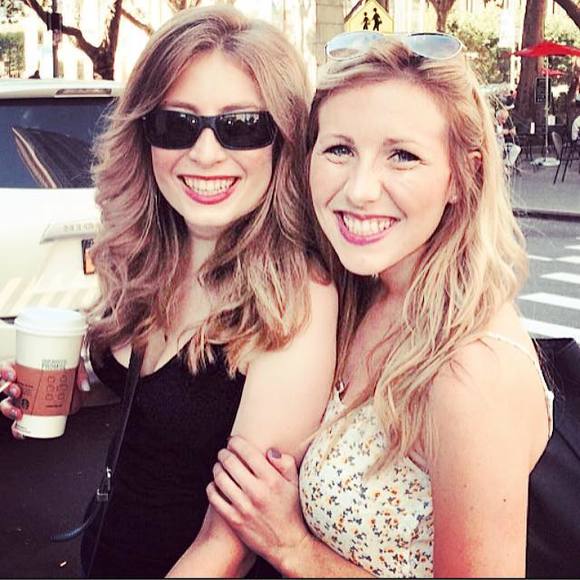 Meet your Posher, Amy - Picture 3 of 3