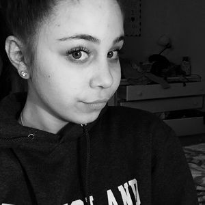 Meet your Posher, Brooke