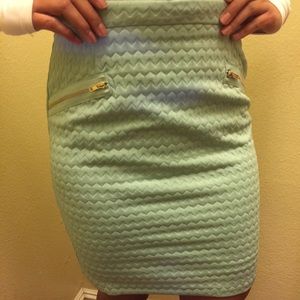 Quilted mini skirt