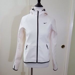 nike storm fit hyperfit jacket woman's