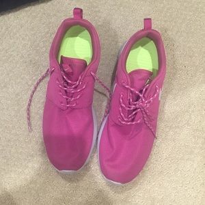 Nike Roshe purple/pink women shoes