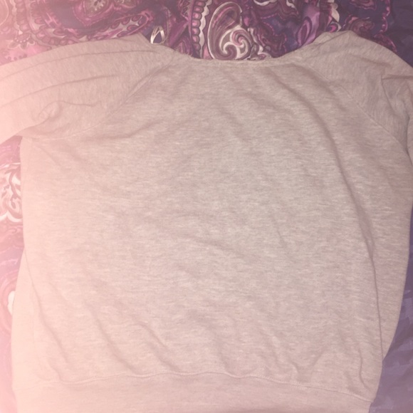 Sweater 😛 - Picture 2 of 3