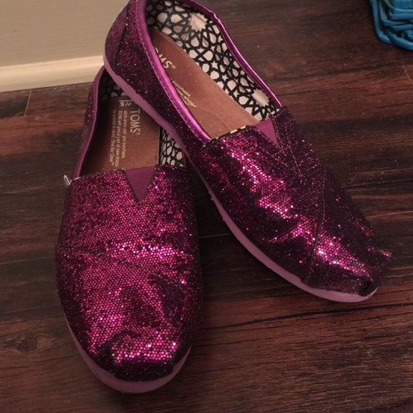 Size 6 Sparkly Toms