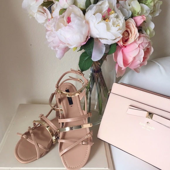 Zara Shoes - Zara metal flats