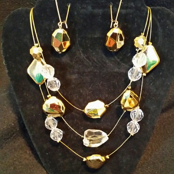 Jewelry set- new
