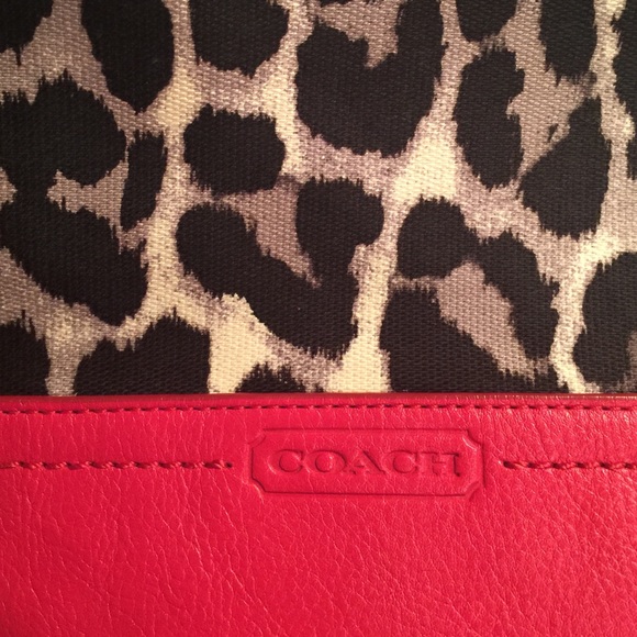 Coach leather & leopard handbag like new - Picture 3 of 3