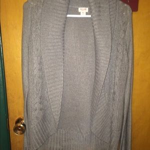 New grey Mossimo sweater