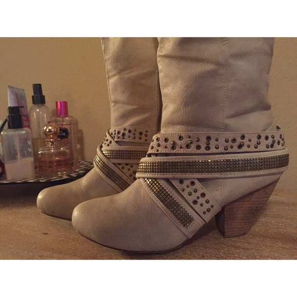 ❌❌SOLD❌❌Not Rated Boots - Picture 3 of 3