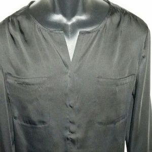 Liz Claiborne NEW Large hidden button blouse