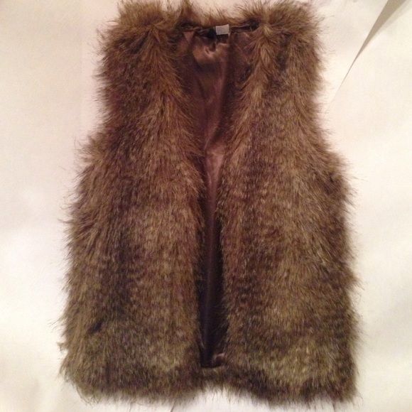 H&M Fur Vest 🎀