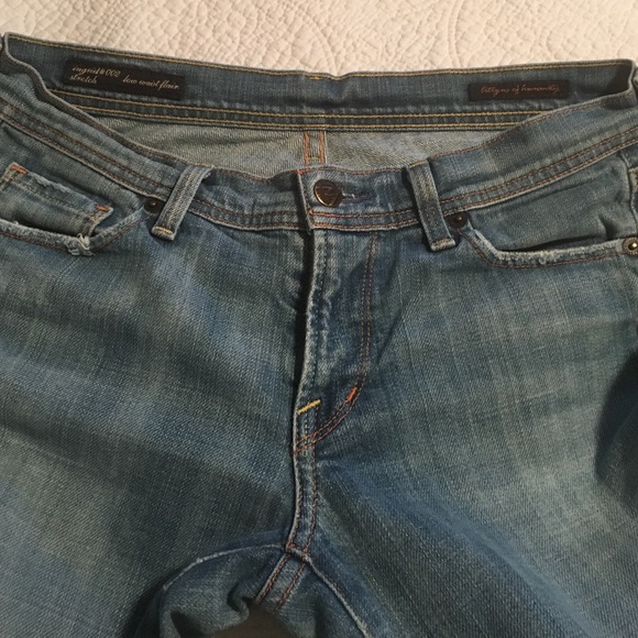 Jeans - Picture 3 of 4