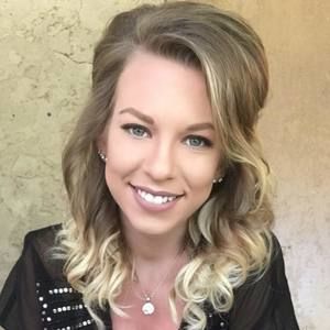 Meet your Posher, Leah