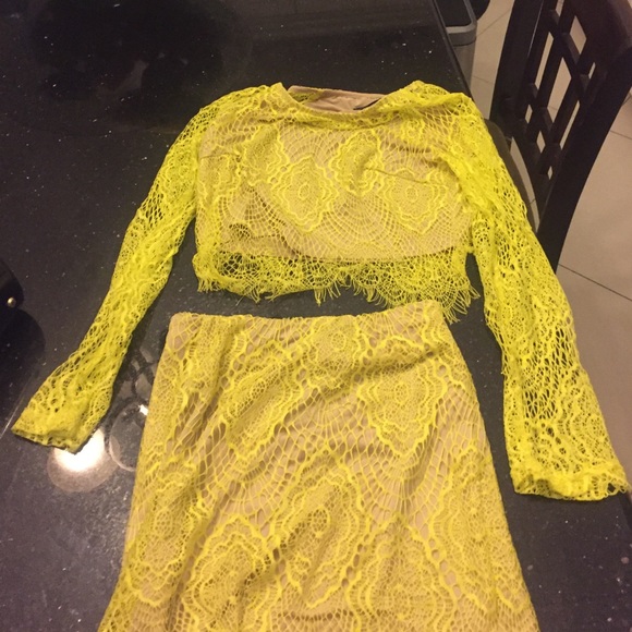 Yellow lace 2 piece set
