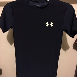 💪Athletic Under Armour boys shirt 💪