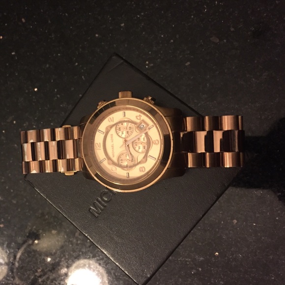 Michael kors rose gold watch main image 4