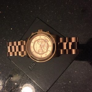 Michael kors rose gold watch
